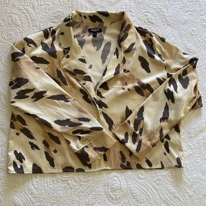 Silk loose crop button up